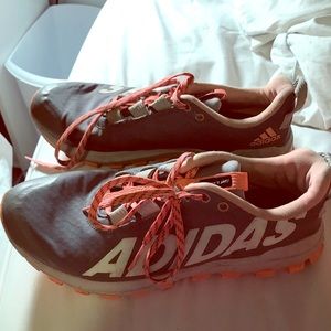 Adidas Vigor Sneakers